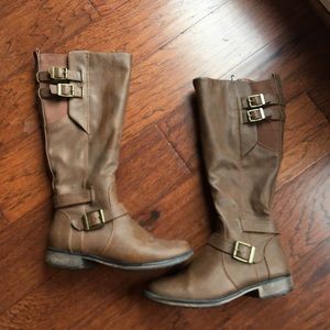 BareTrap Boots